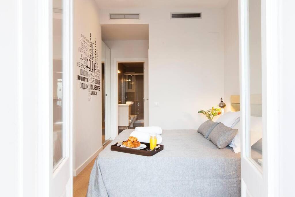 Perfectly Located 4Bed 4Bath Apartment In Barcelona 3 1 Esterno foto