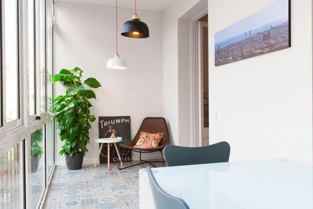 Perfectly Located 4Bed 4Bath Apartment In Barcelona 3 1 Esterno foto
