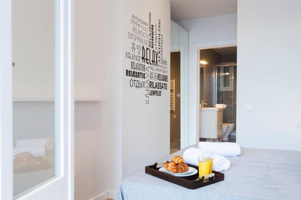 Perfectly Located 4Bed 4Bath Apartment In Barcelona 3 1 Esterno foto